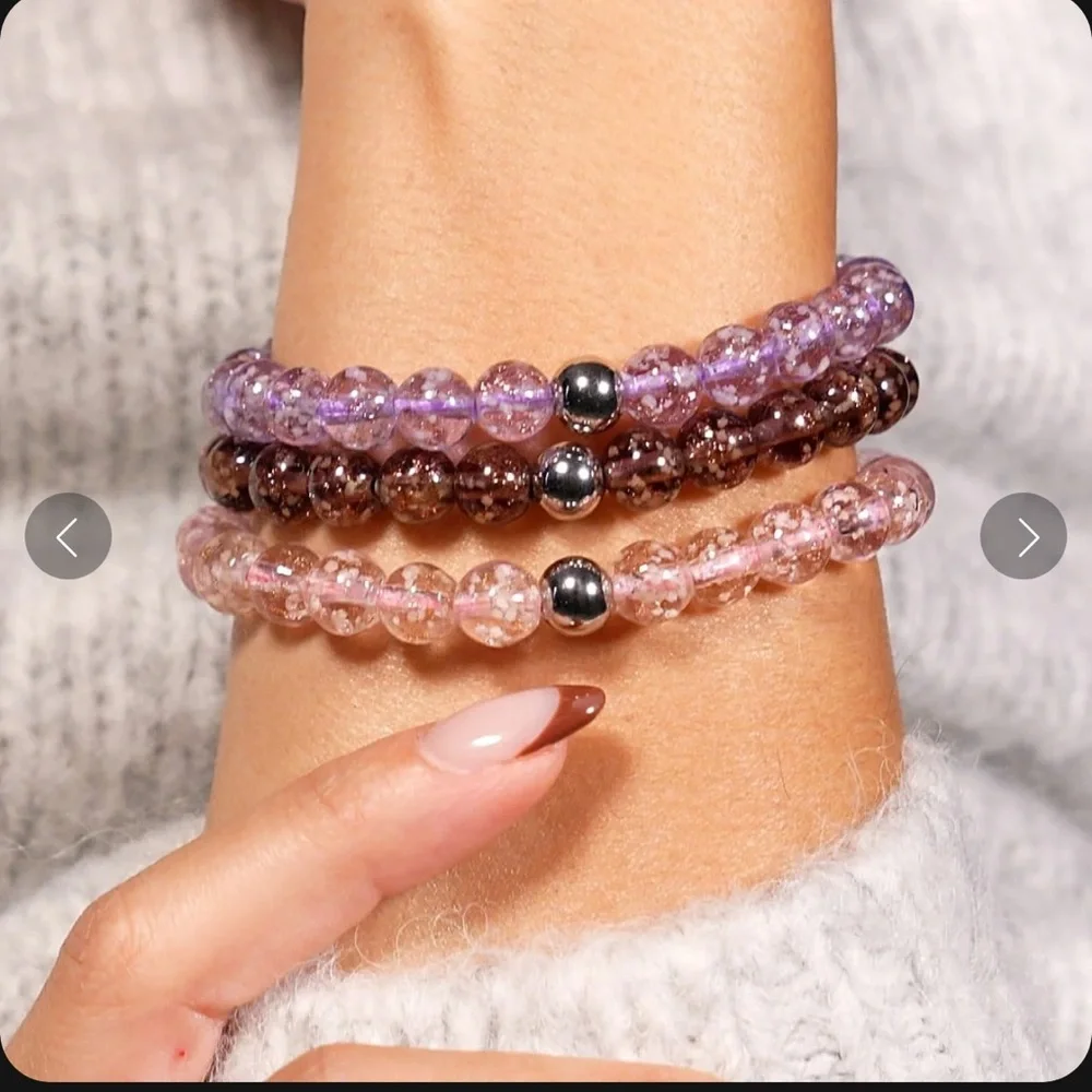 NOGU Lilac | Silver | Firefly Glass Macrame Bracelet - Picture 3 of 10